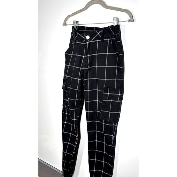 Hot Topic Jogger Cargo Pants Black White Gothic Casual Preppy Women Size XS (PS) - Picture 4 of 10